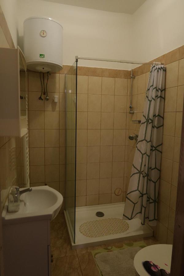 Eva Apartman Szigetvár エクステリア 写真