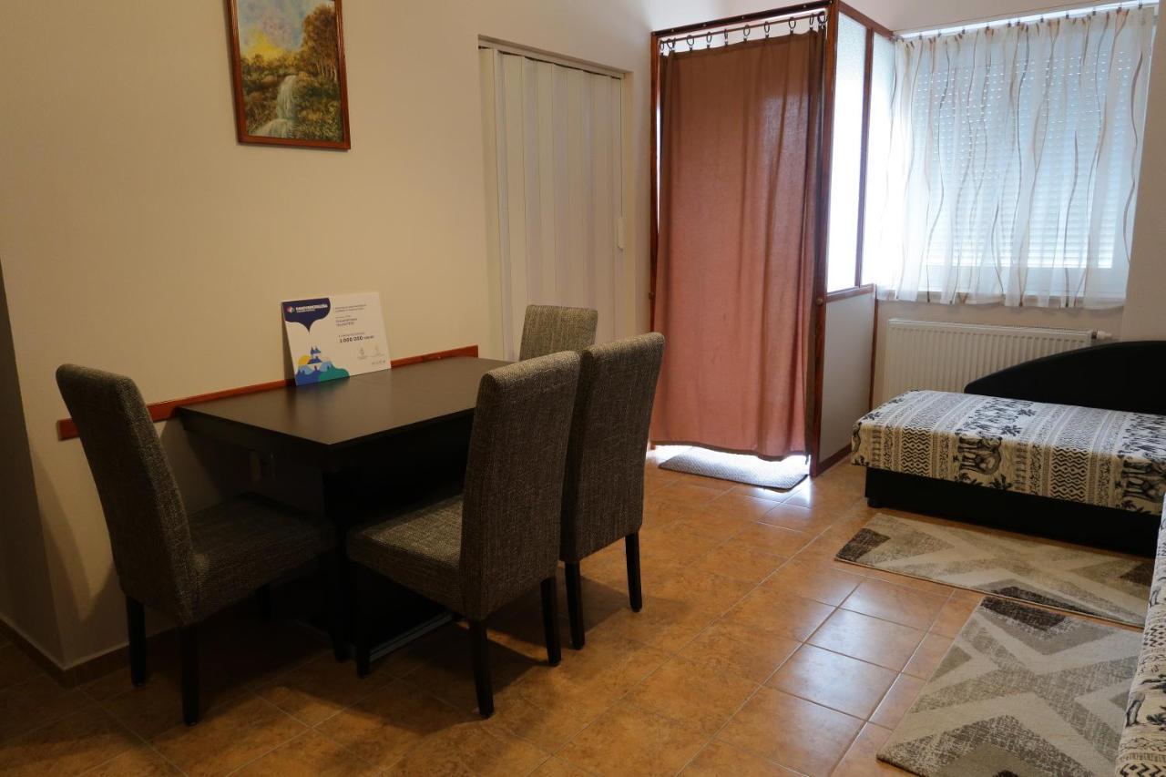 Eva Apartman Szigetvár エクステリア 写真