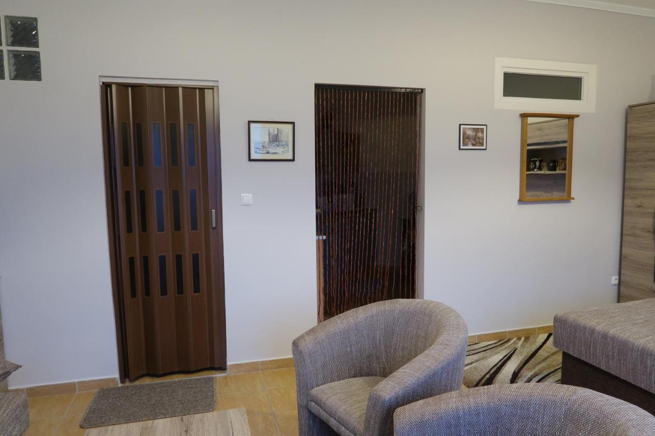 Eva Apartman Szigetvár エクステリア 写真