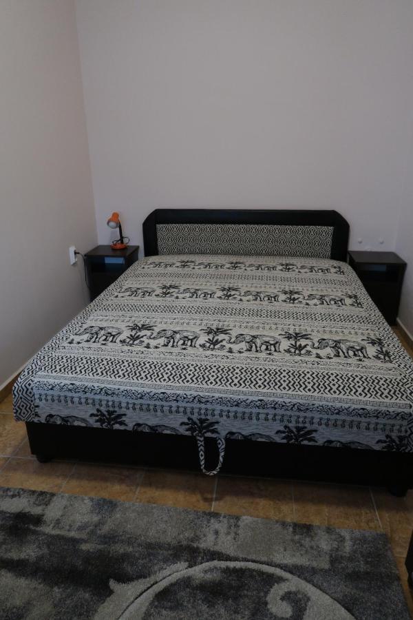 Eva Apartman Szigetvár エクステリア 写真