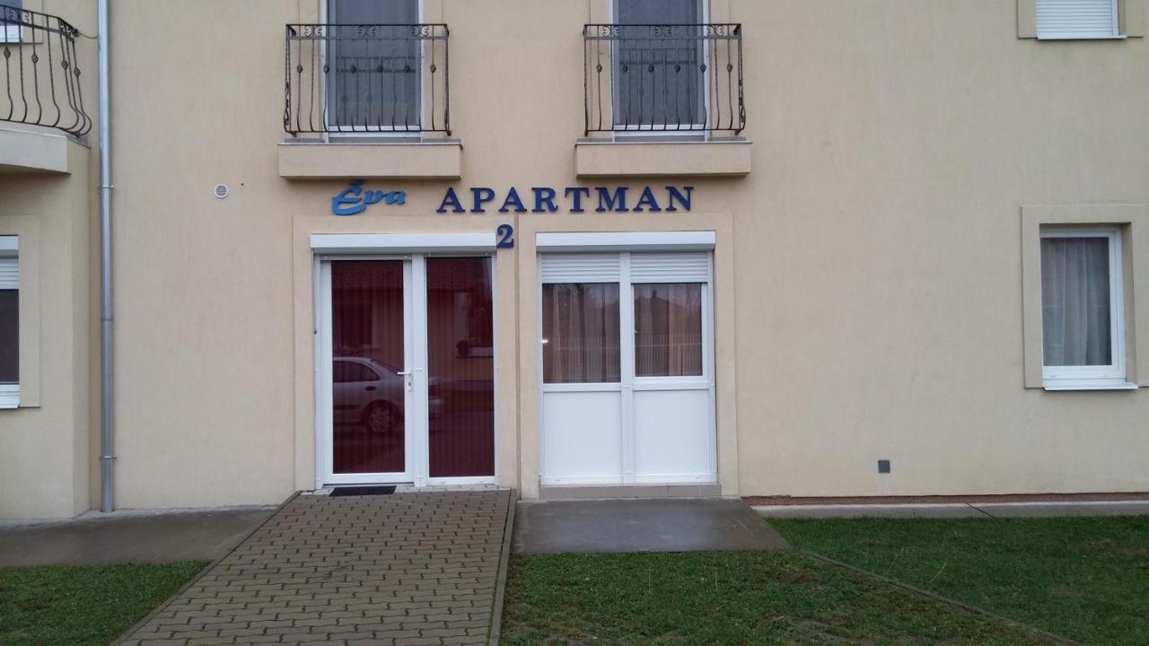 Eva Apartman Szigetvár エクステリア 写真