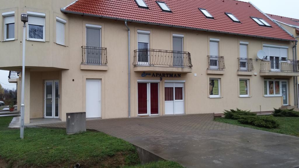 Eva Apartman Szigetvár 部屋 写真