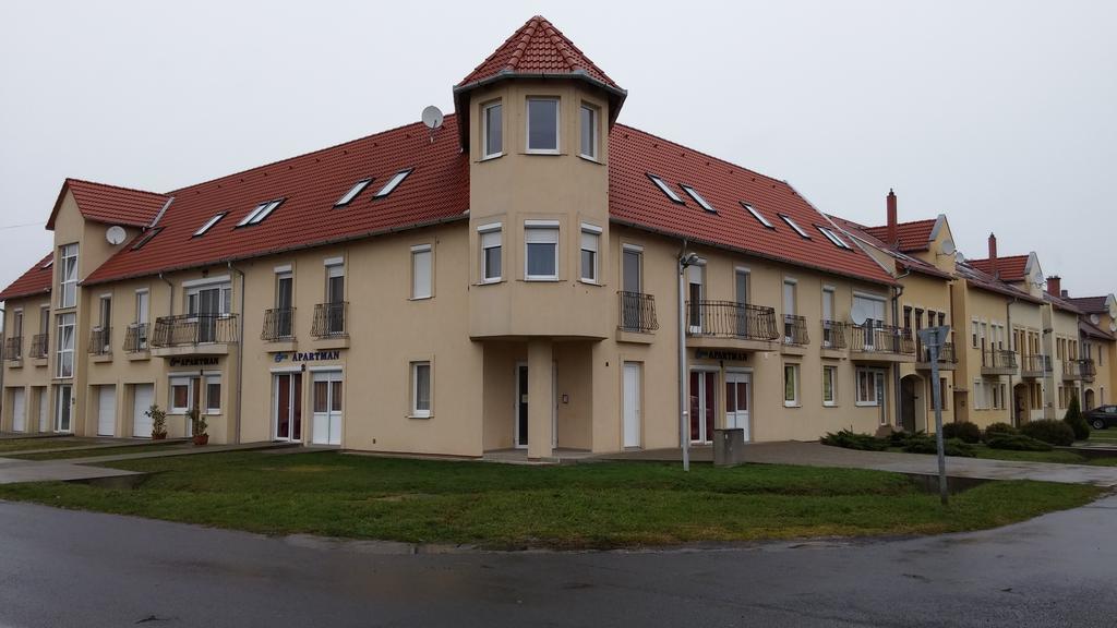 Eva Apartman Szigetvár 部屋 写真