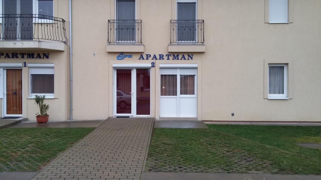Eva Apartman Szigetvár エクステリア 写真